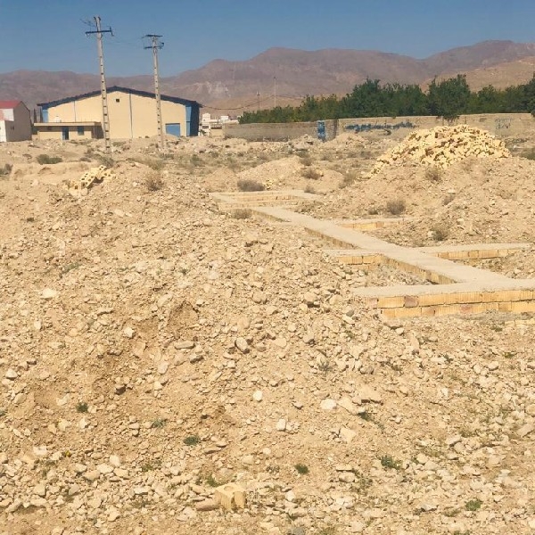 فروش زمین مسکونی در نی ریز درخش بعد از استخر کوه سرخ